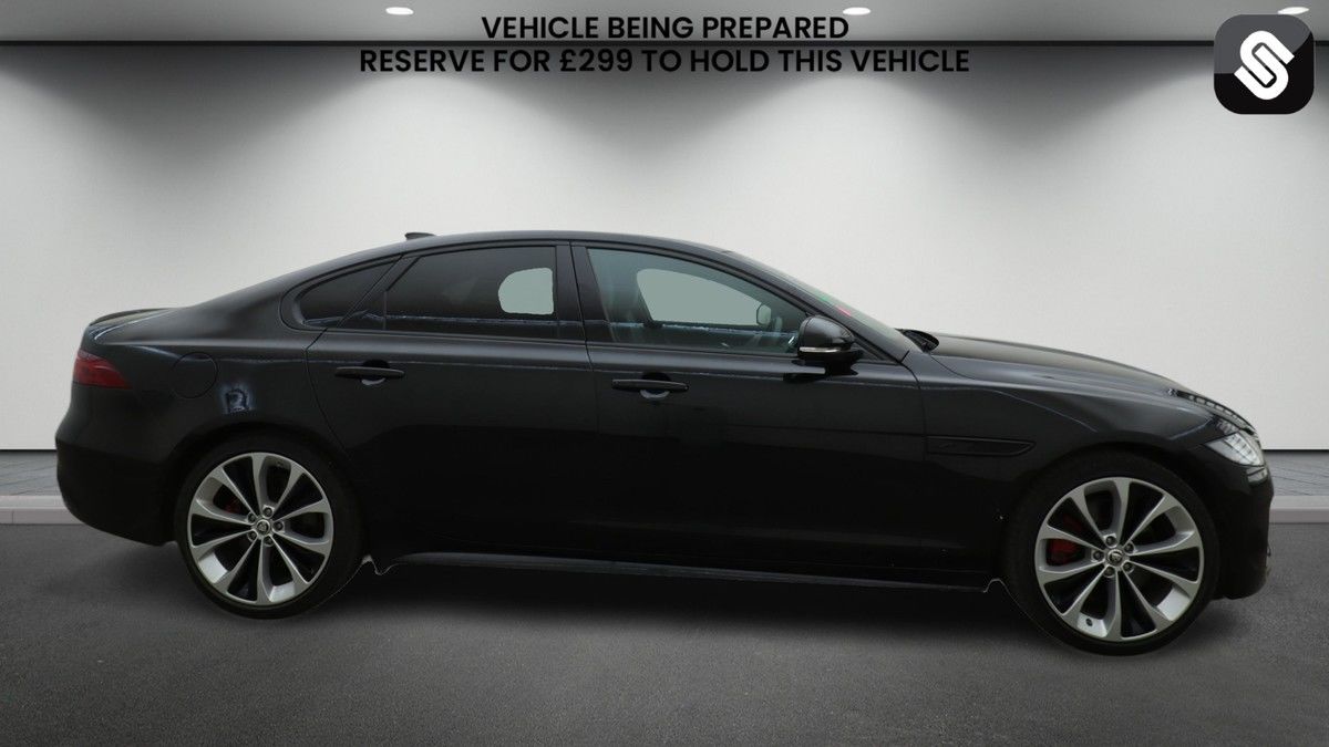 Jaguar XF Image 5