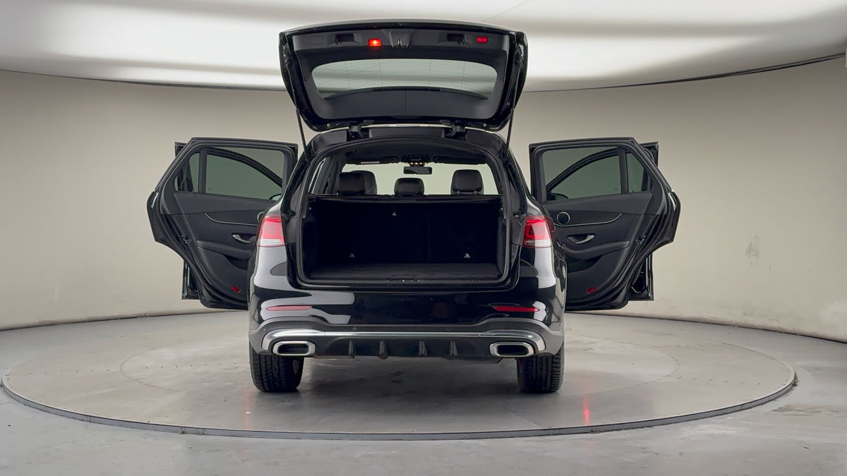 More views of Mercedes-Benz GLC