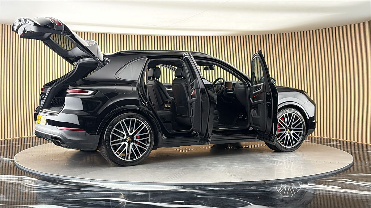 More views of Porsche Cayenne
