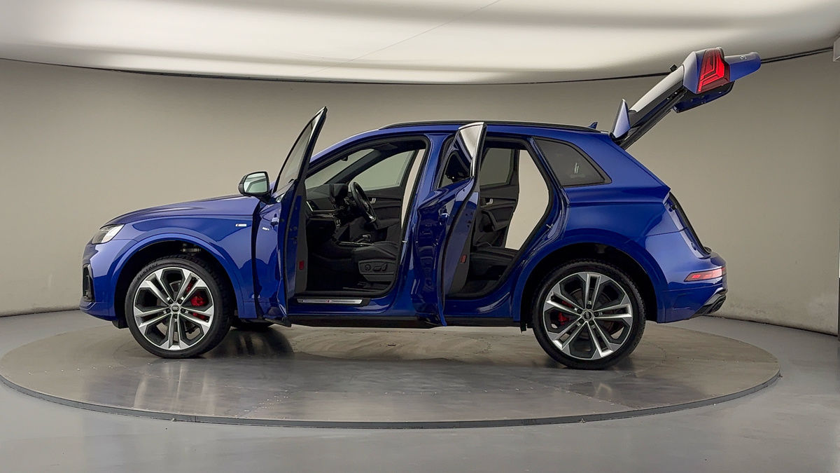 More views of Audi Q5