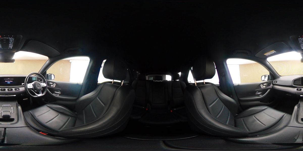 More views of Mercedes-Benz GLE