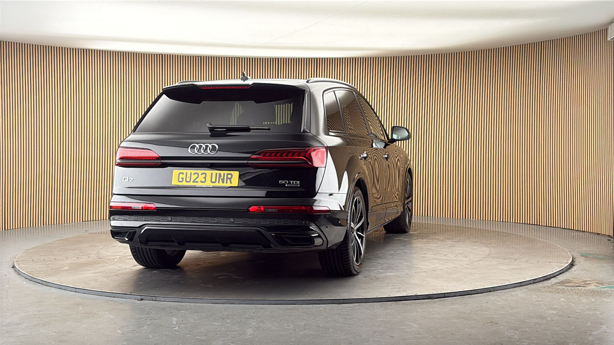 More views of Audi Q7