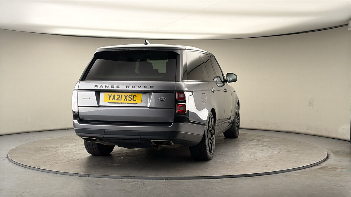 More views of Land Rover Range Rover