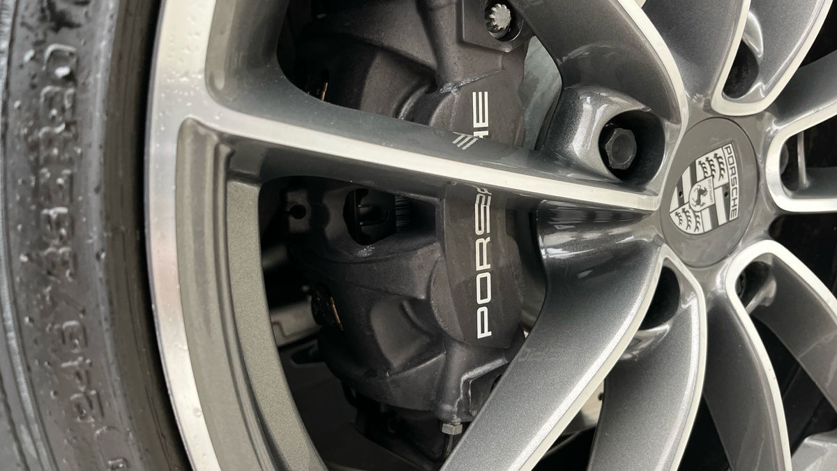 Porsche 911 Image 25