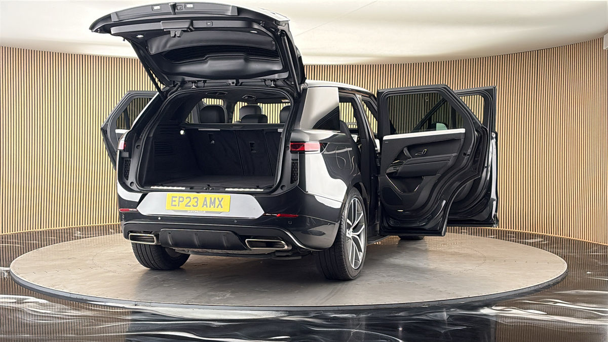 More views of Land Rover Range Rover Sport