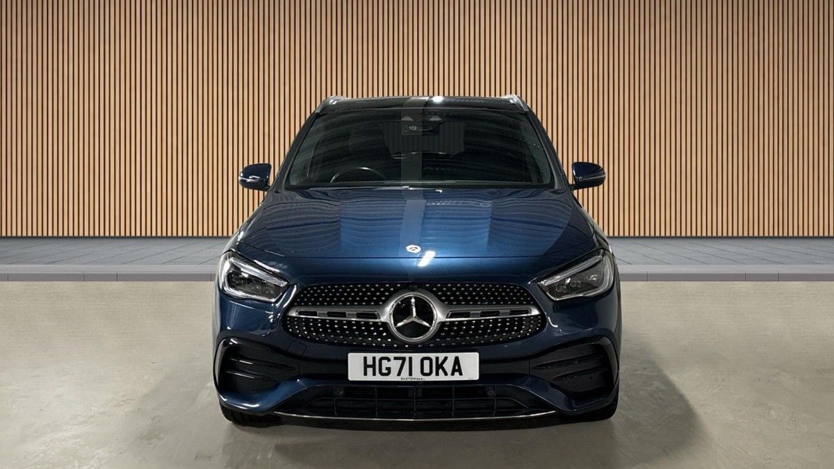 Mercedes-Benz GLA Image 3