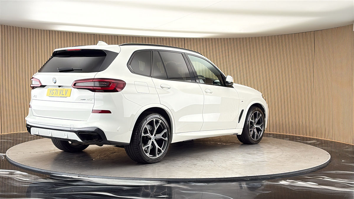 BMW X5 Image 21