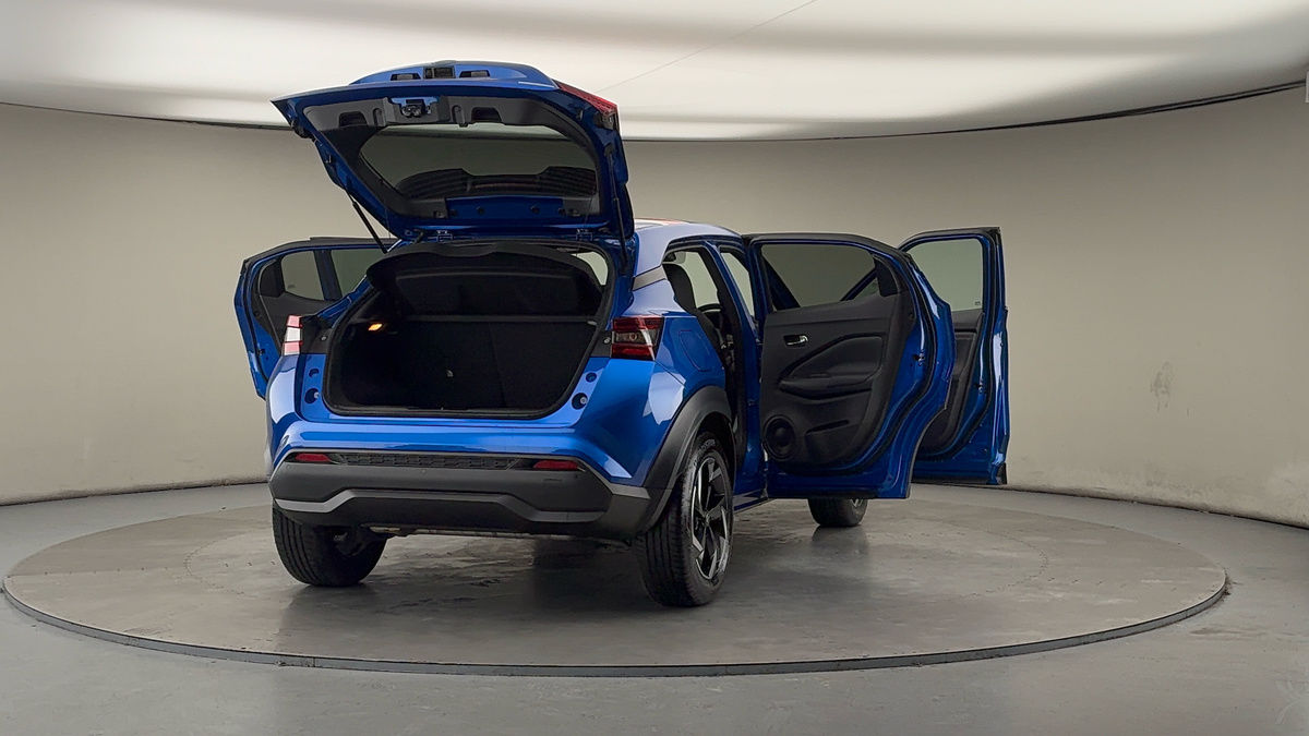 More views of Nissan Juke