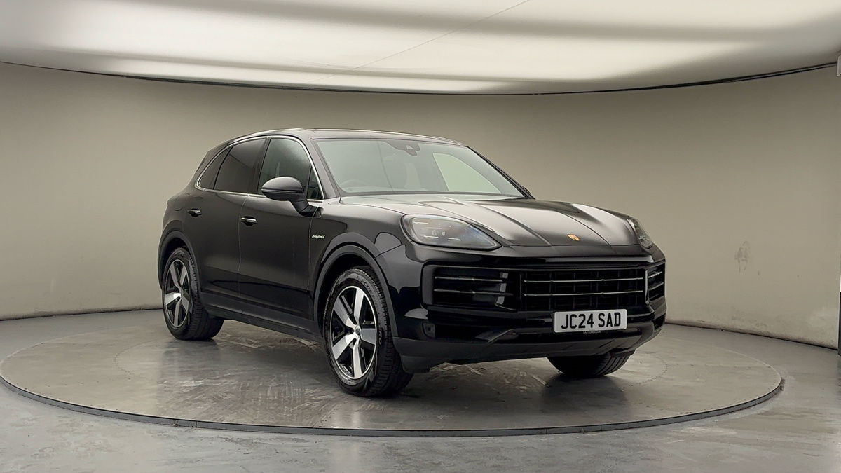 Porsche Cayenne Sticky Header Image