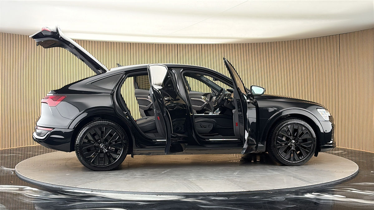 More views of Audi Q8 e-tron