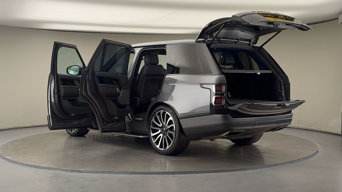 More views of Land Rover Range Rover
