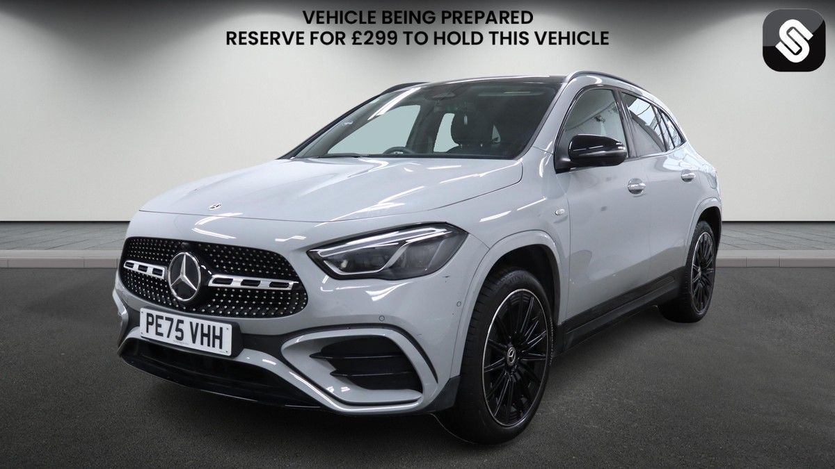Mercedes-Benz GLA Image 2