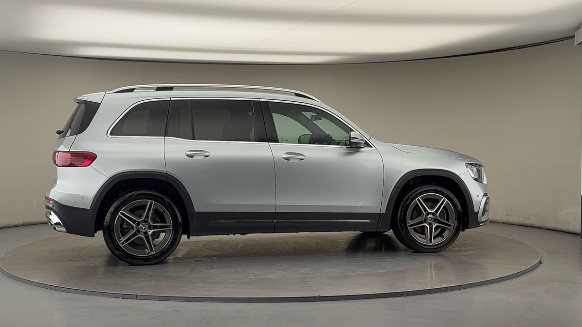 More views of Mercedes-Benz GLB