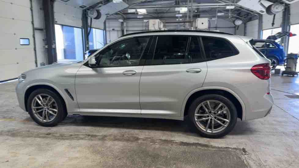 More views of BMW X3