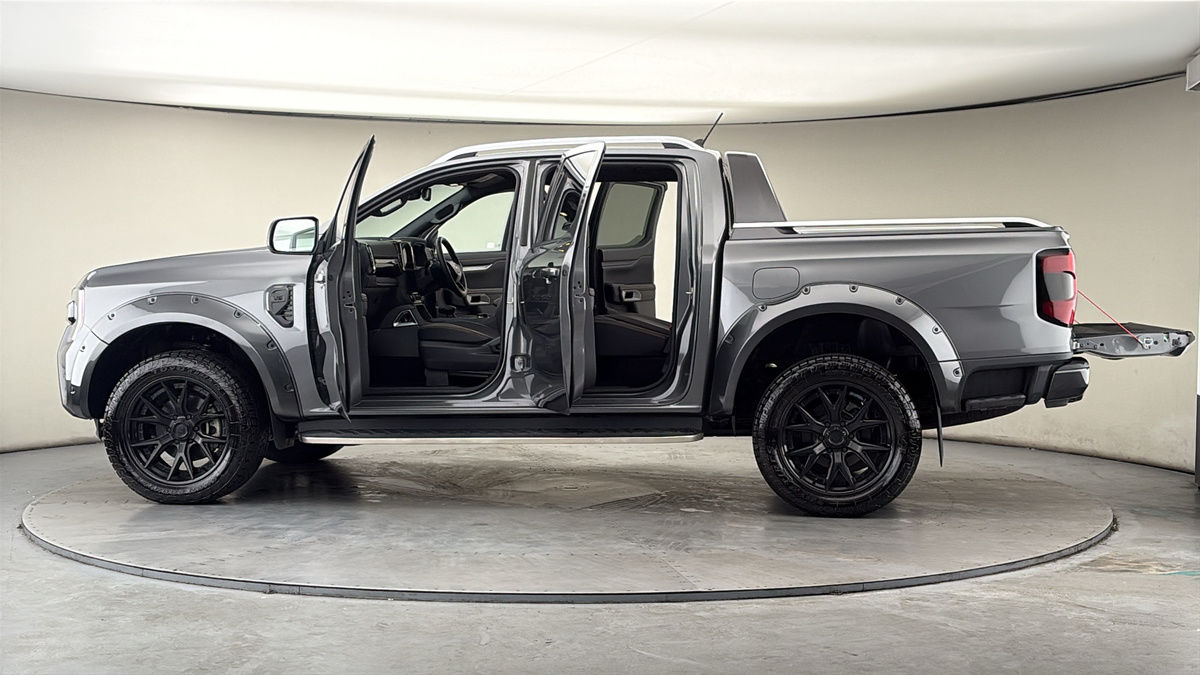 More views of Ford Ranger