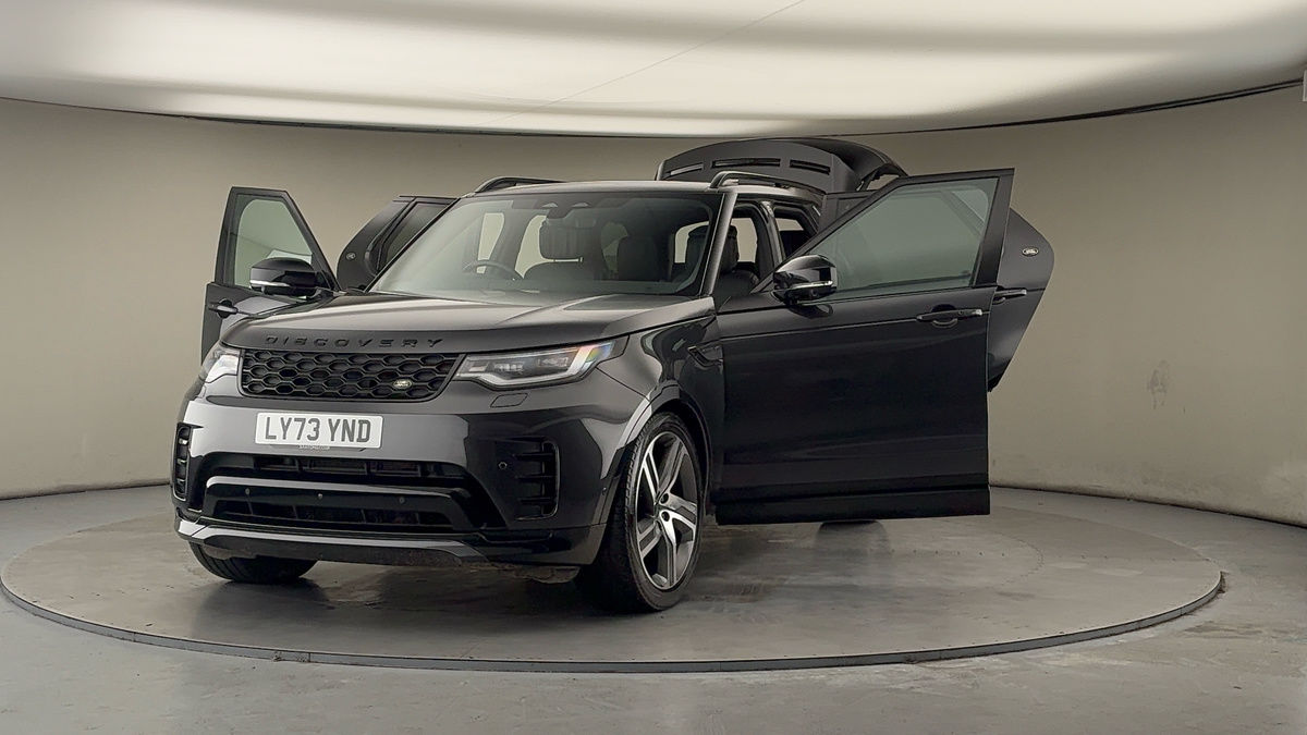 More views of Land Rover Discovery