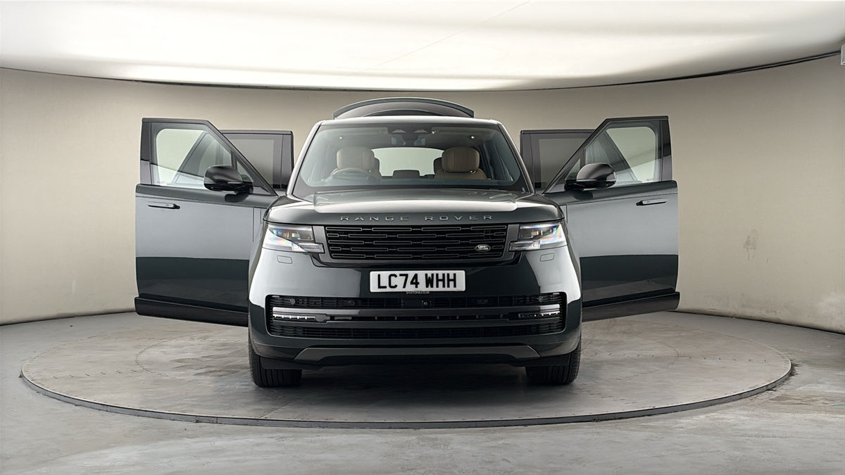 More views of Land Rover Range Rover