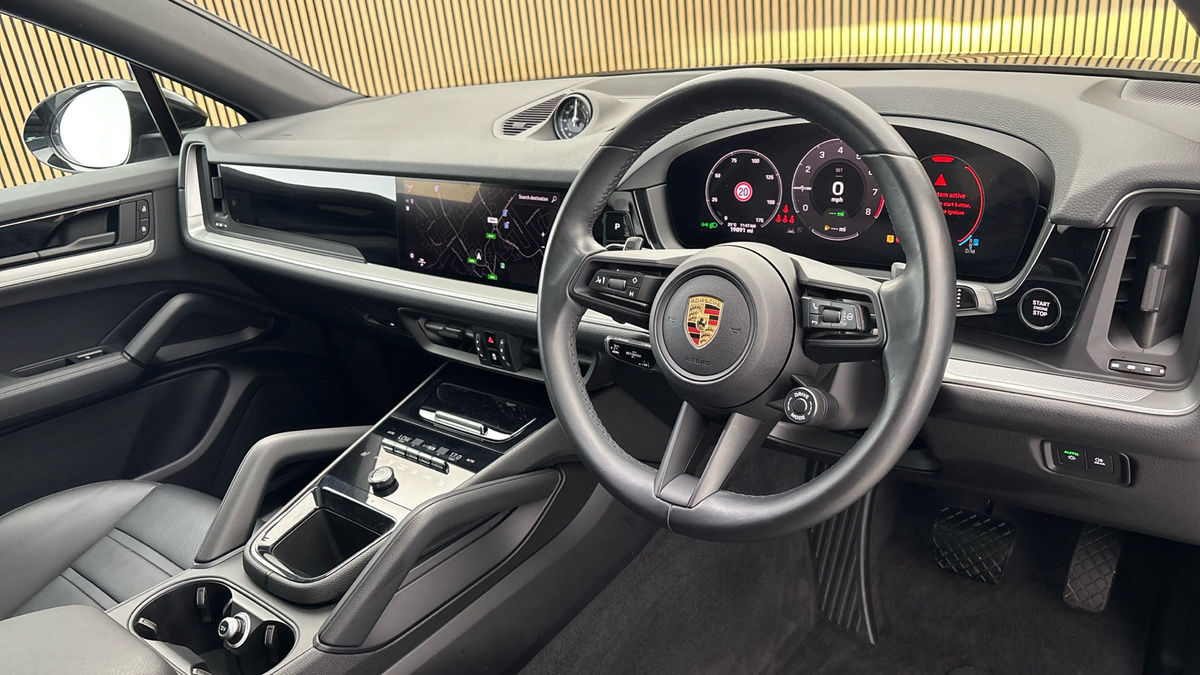 Porsche Cayenne Image 5