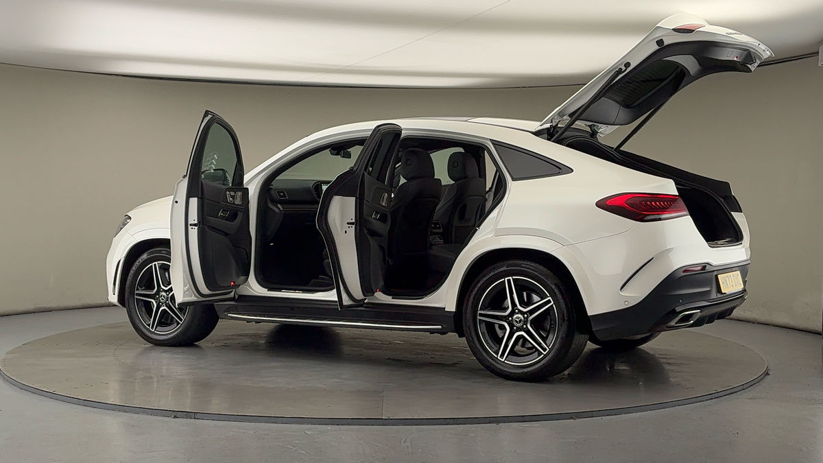 More views of Mercedes-Benz GLE