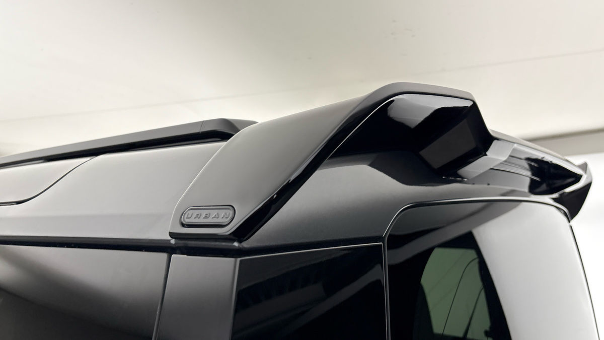 Land Rover Defender 110 Urban Image 29