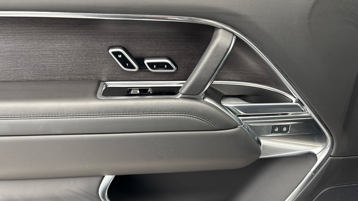Land Rover Range Rover Image 19