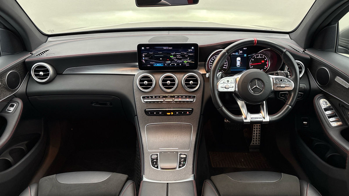 Mercedes-Benz GLC Image 12