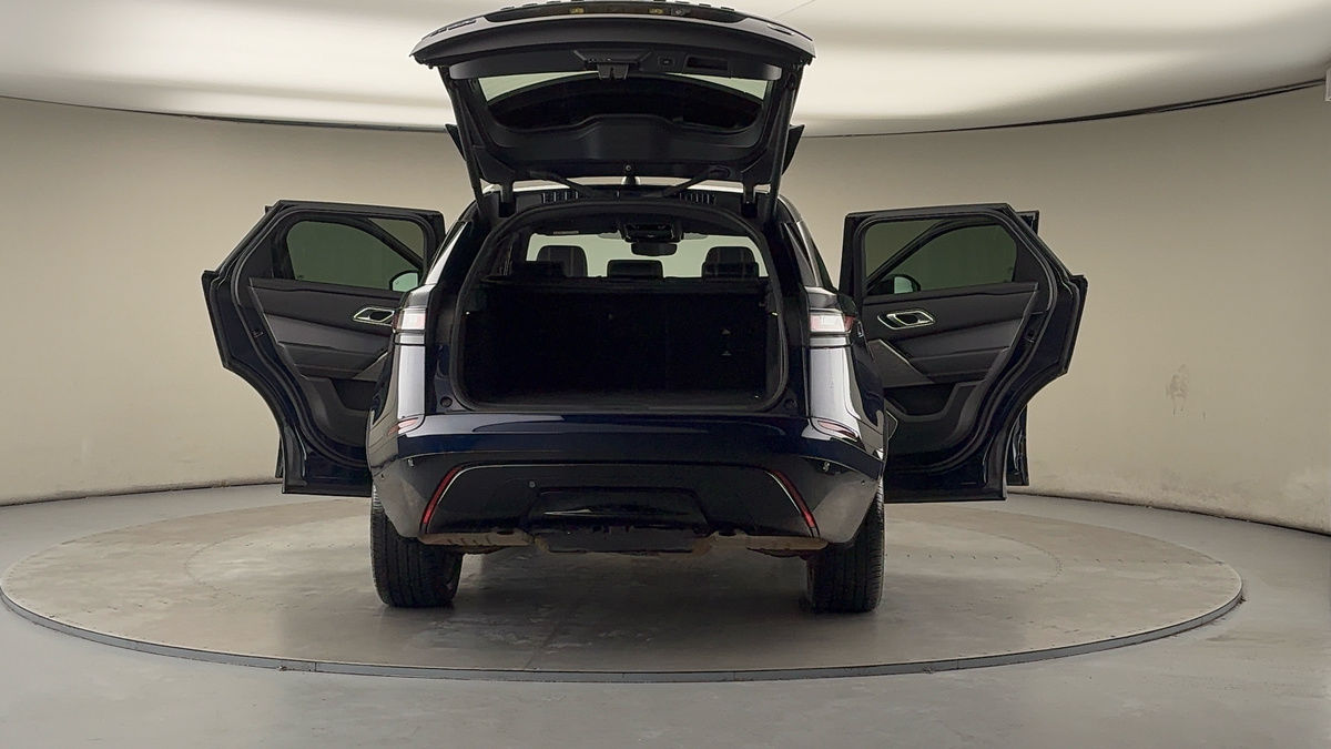 More views of Land Rover Range Rover Velar