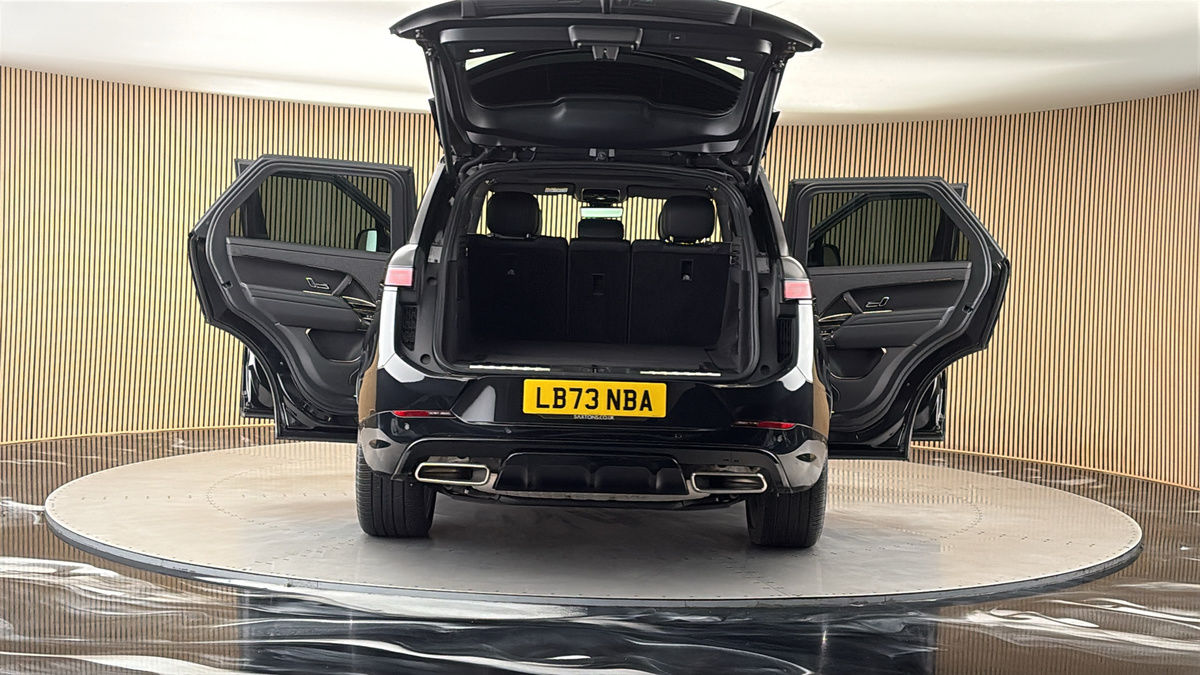 More views of Land Rover Range Rover Sport