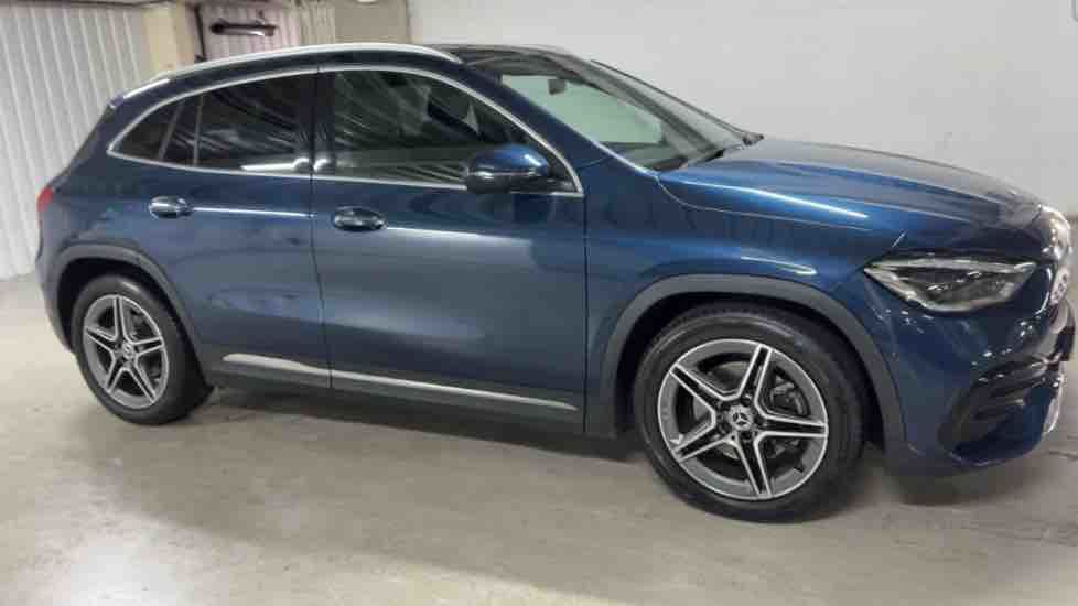 More views of Mercedes-Benz GLA