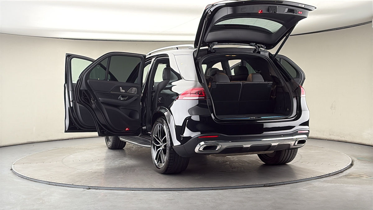 More views of Mercedes-Benz GLE