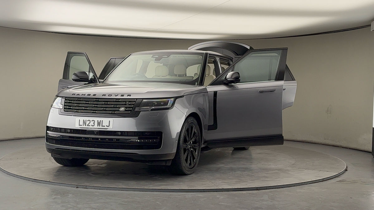 More views of Land Rover Range Rover