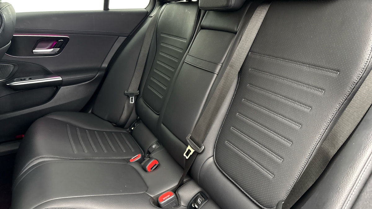 Mercedes-Benz C Class Image 8