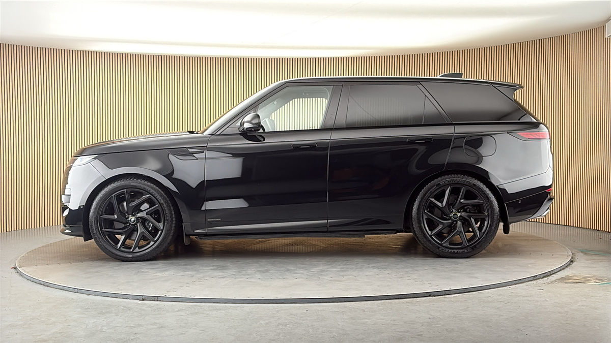 Land Rover Range Rover Sport Image 15