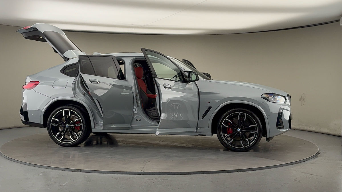 More views of BMW X4