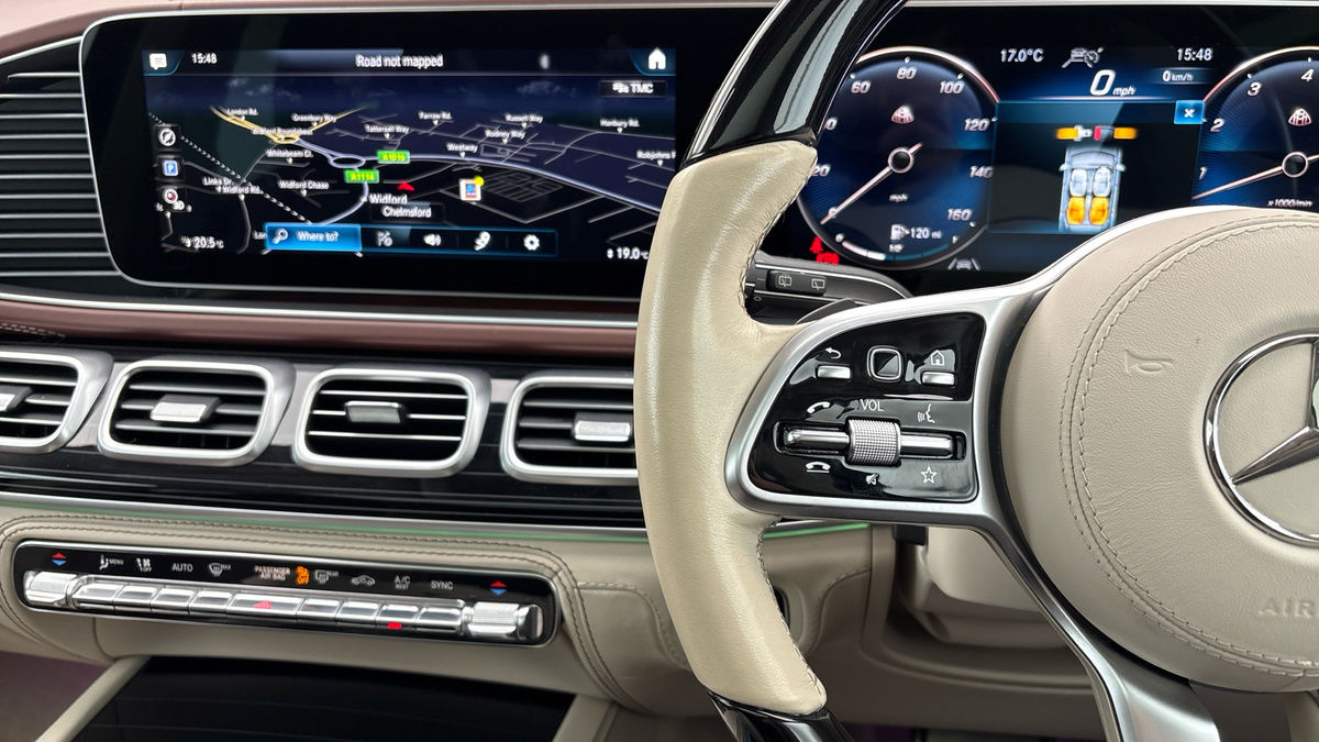 Mercedes-Benz Maybach GLS Image 13