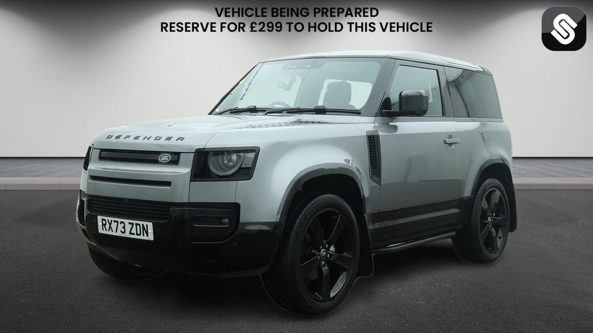 Land Rover Defender 90 Image 2