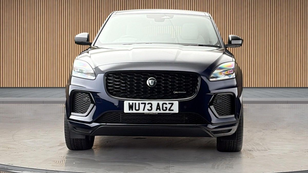 Jaguar E-PACE Image 3