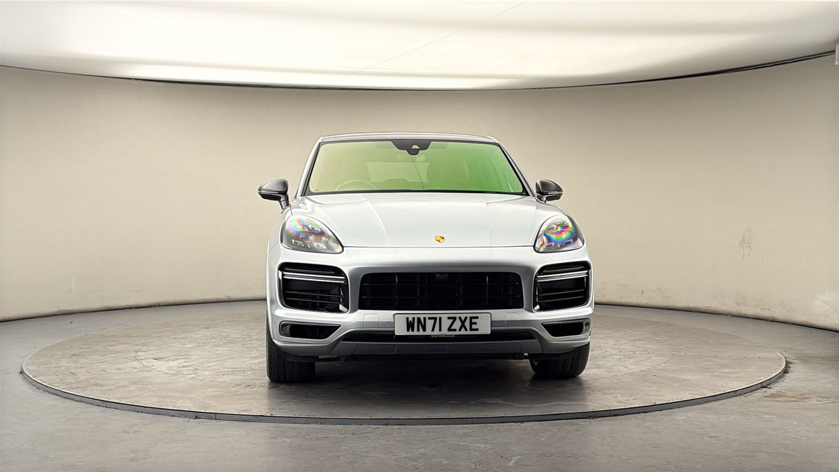 More views of Porsche Cayenne