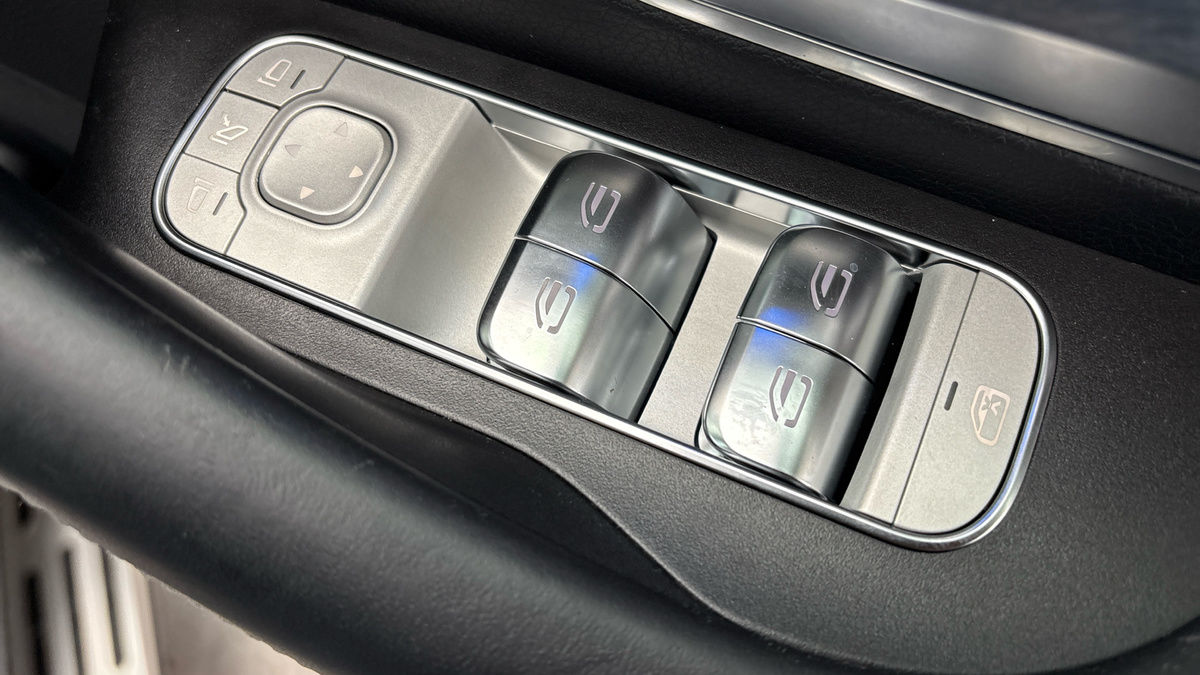 Mercedes-Benz GLE Image 31