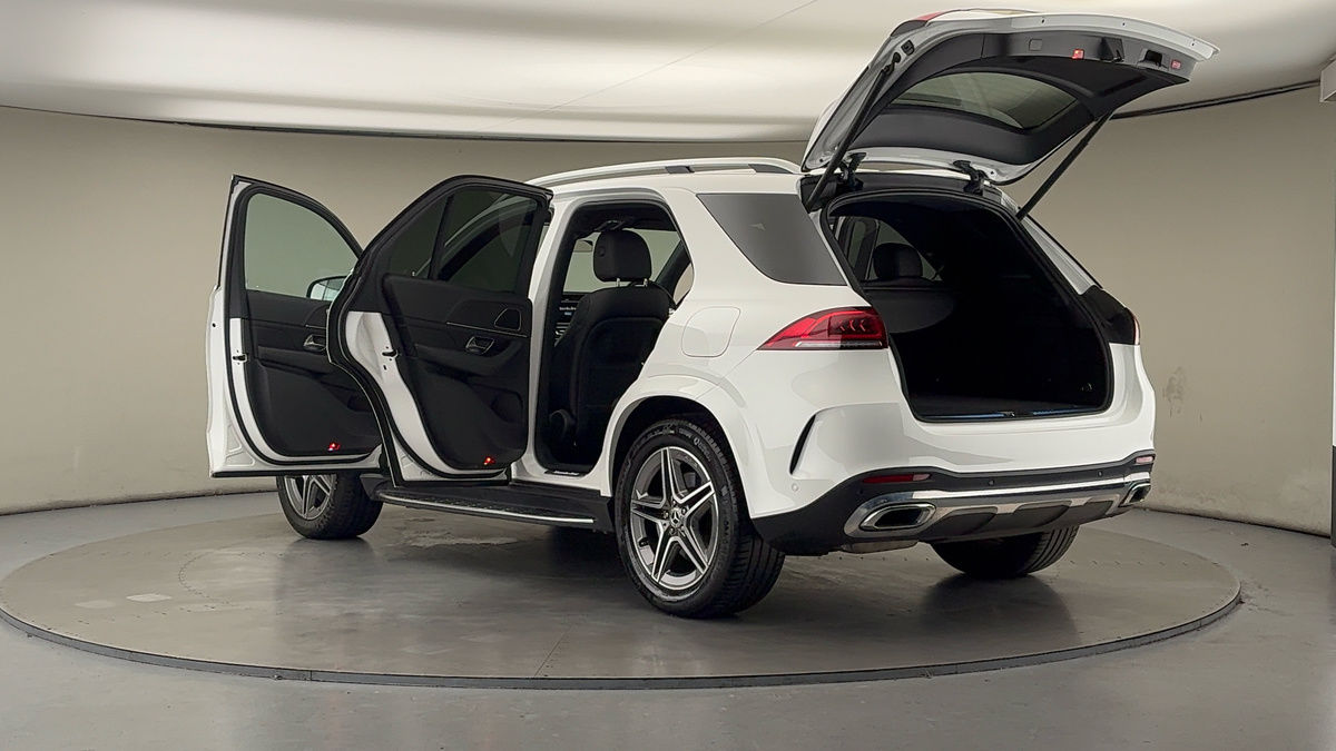 More views of Mercedes-Benz GLE