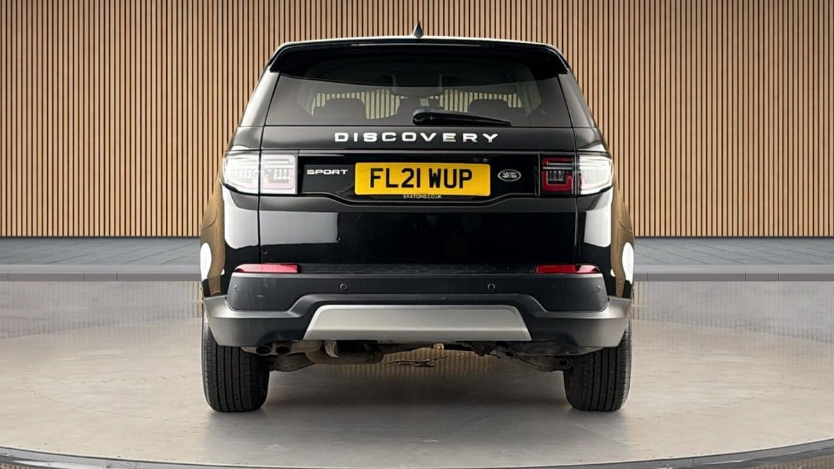 Land Rover Discovery Sport Image 4