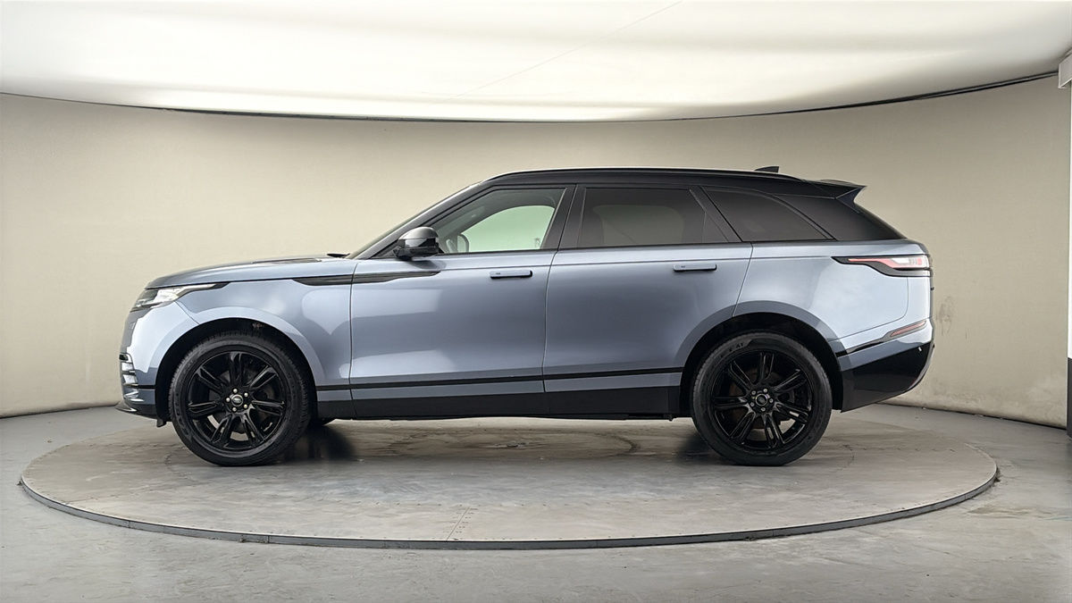 Land Rover Range Rover Velar Image 15