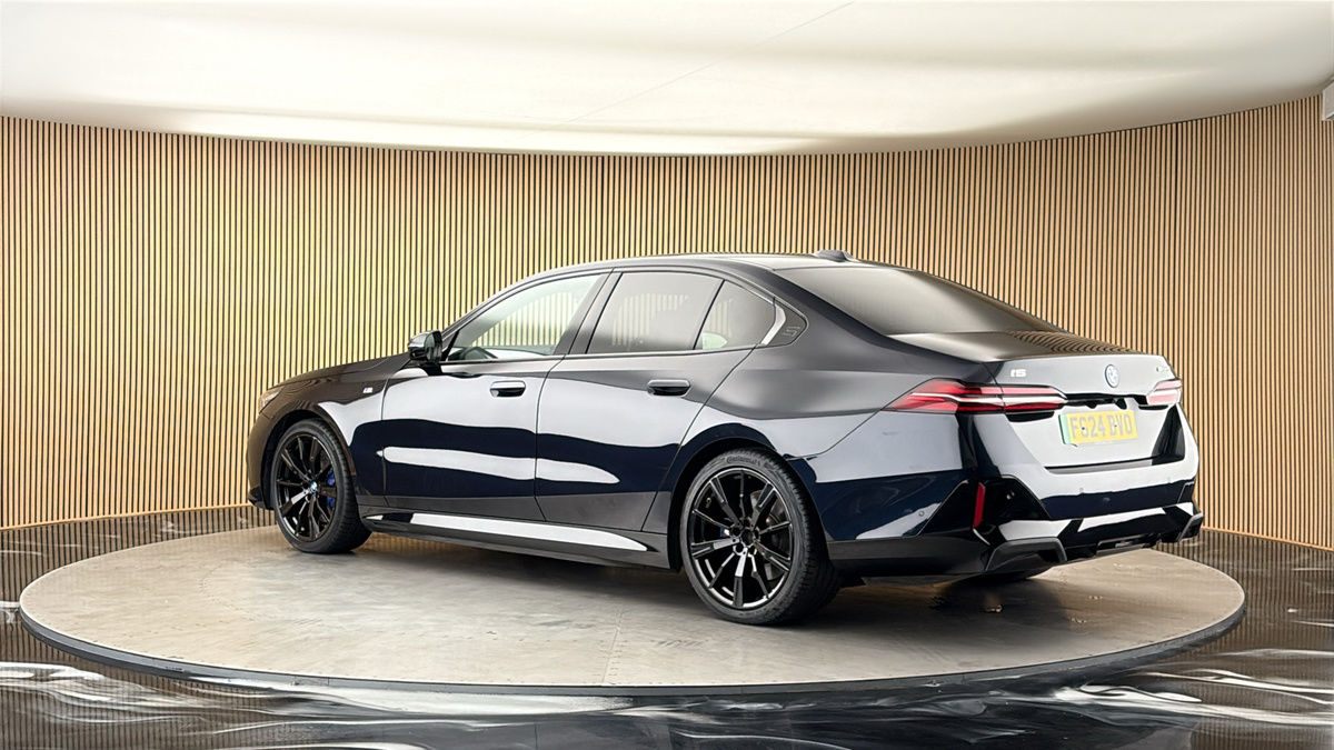 More views of BMW i5