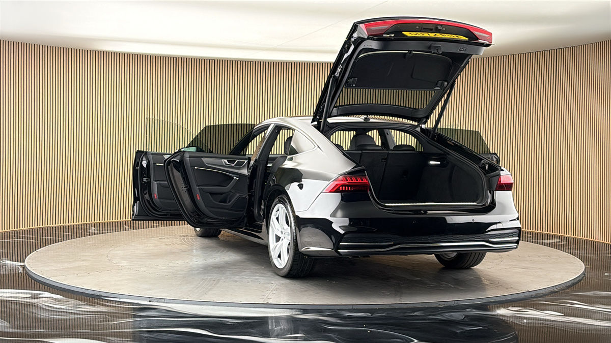 More views of Audi A7
