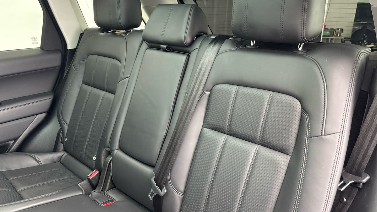 Land Rover Range Rover Sport Image 8