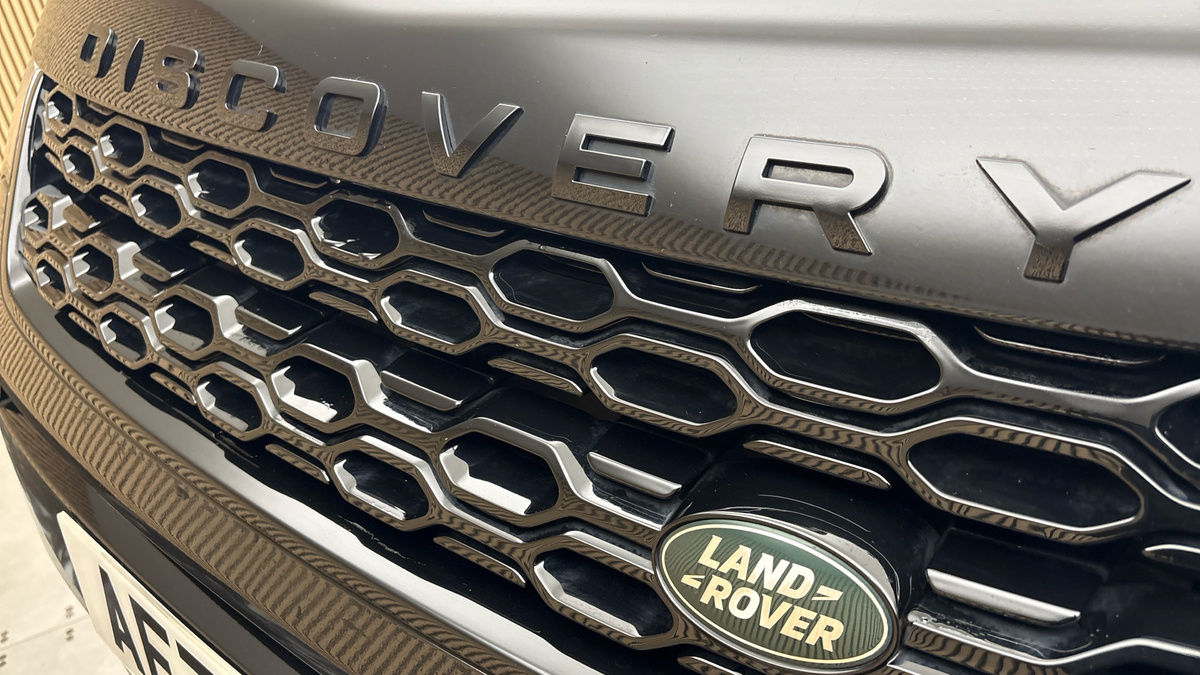 Land Rover Discovery Sport Image 24