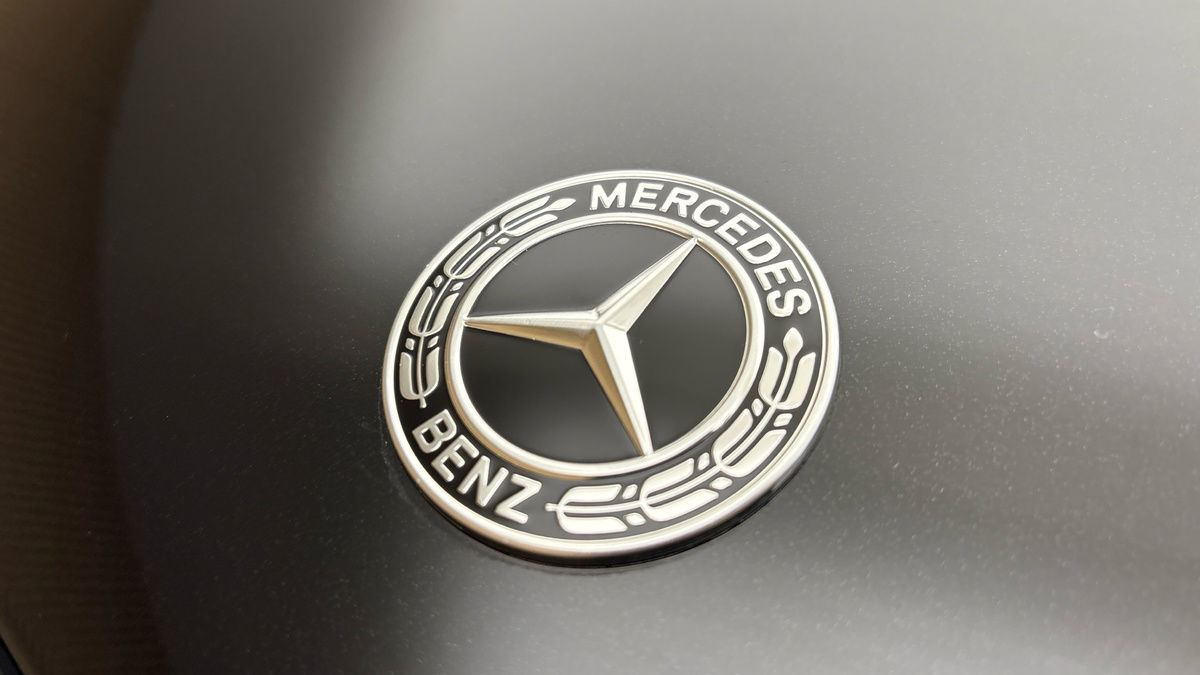 Mercedes-Benz E Class Image 24