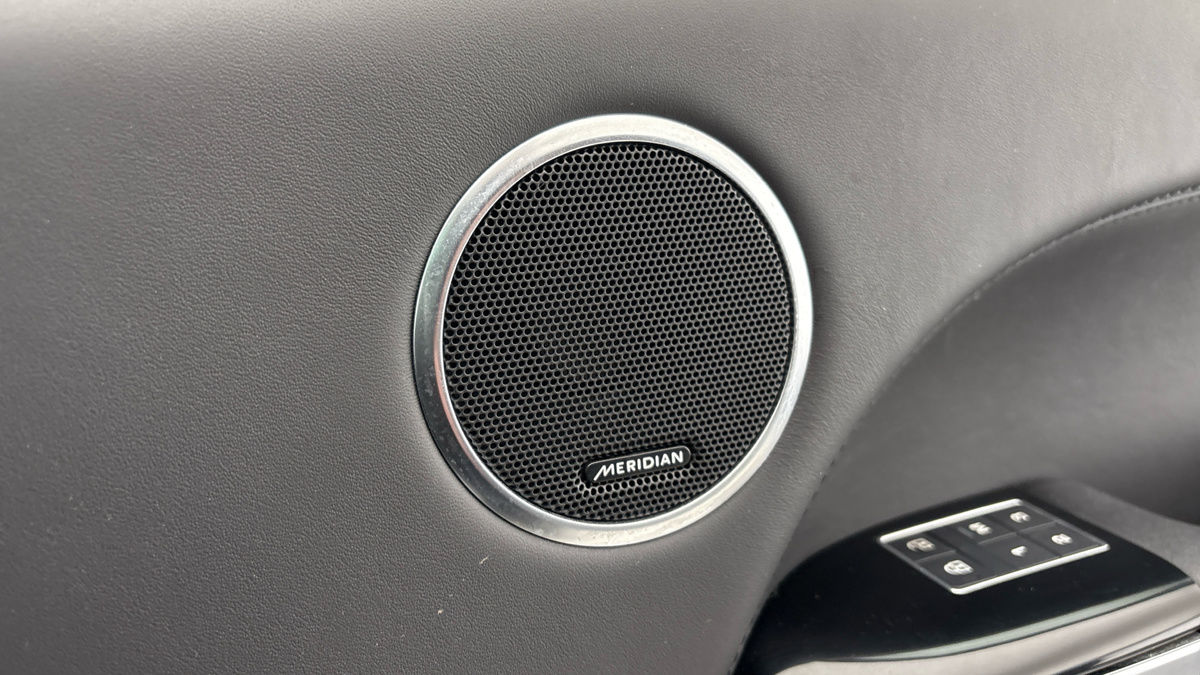 Land Rover Range Rover Sport Image 25