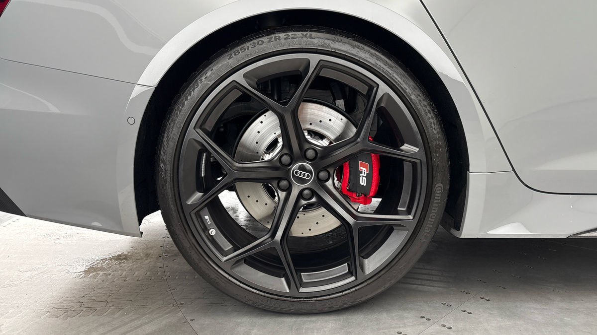 Audi RS6 Avant Image 10