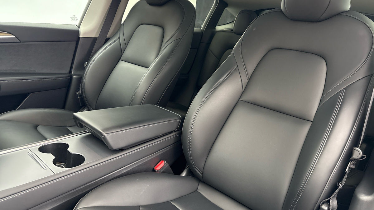 Tesla Model Y Image 7